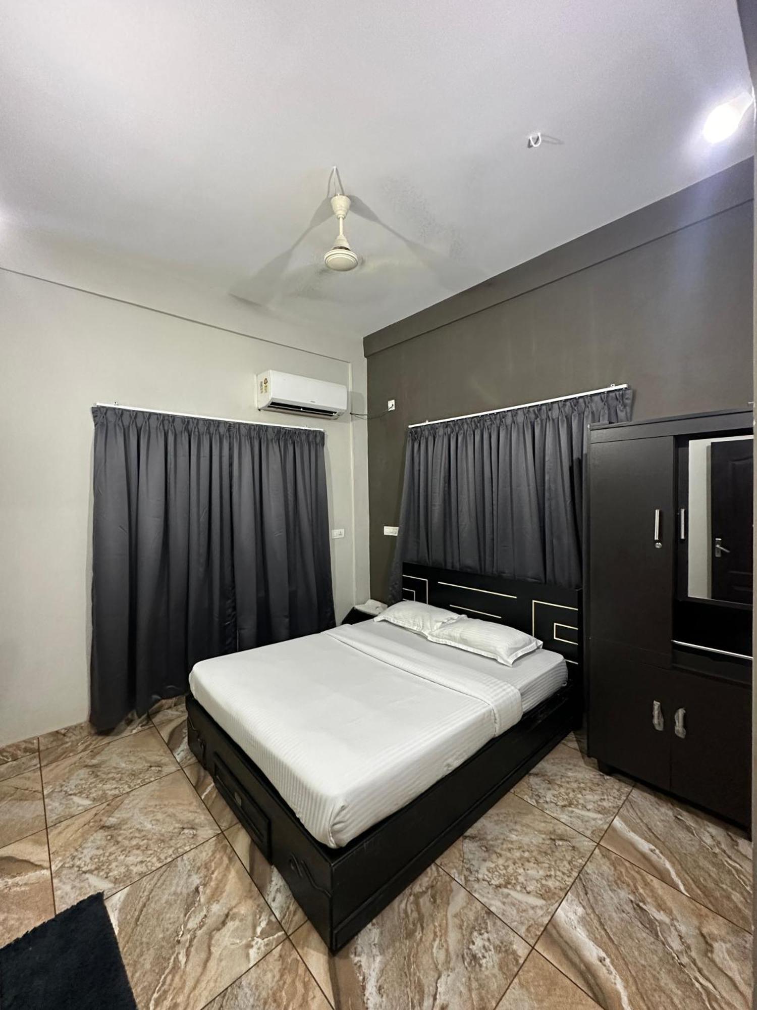 Hotel Zahir Residency Kondotty Zewnętrze zdjęcie
